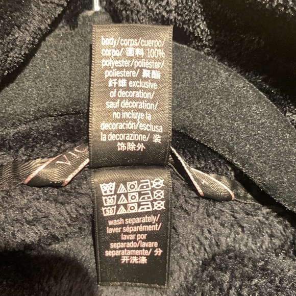 Victoria’s Secret Short Black Plush Belted Robe size M - L - Picture 6 of 10